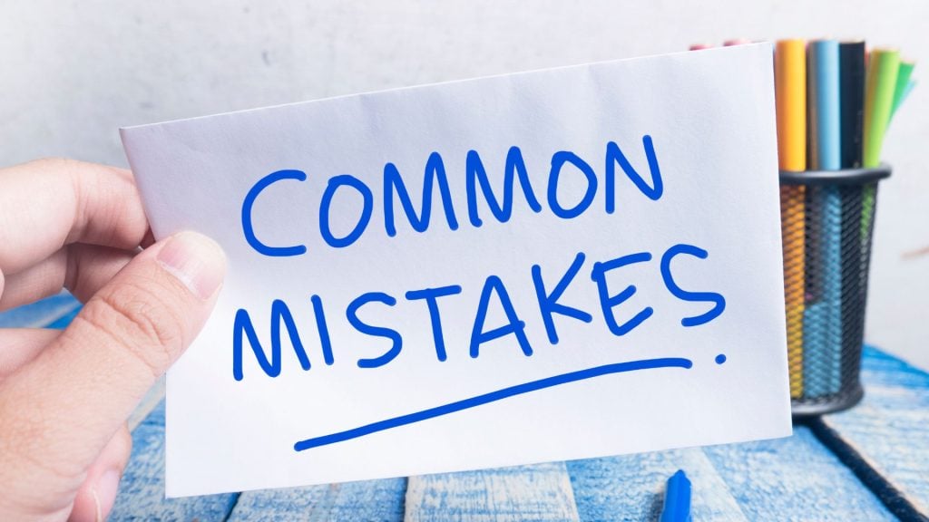 Advertising mistakes highlighted by a common mistakes reminder card, representing frequent marketing errors that can hurt campaign performance and ROI.